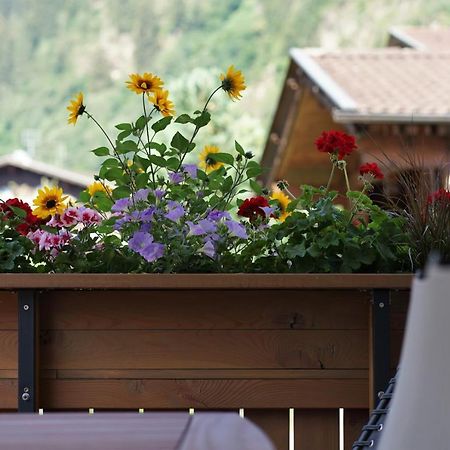 Berg' & Bluamen Appartements Stubai Neustift im Stubaital Exterior photo